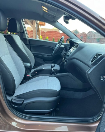 Hyundai i20 cena 42900 przebieg: 18000, rok produkcji 2015 z Pisz małe 407